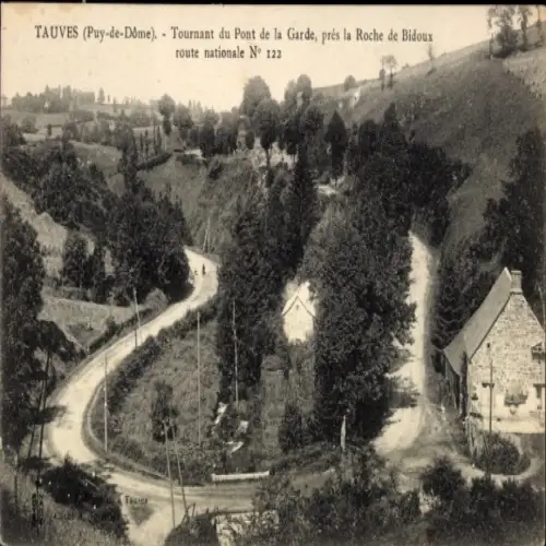 Ak Tauves Puy de Dome, Tournant du Pont de la Gare, pres de la Roche de Bidoux route nationale No122