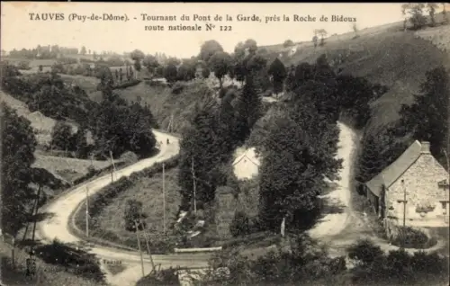 Ak Tauves Puy de Dome, Tournant du Pont de la Gare, pres de la Roche de Bidoux route nationale No122