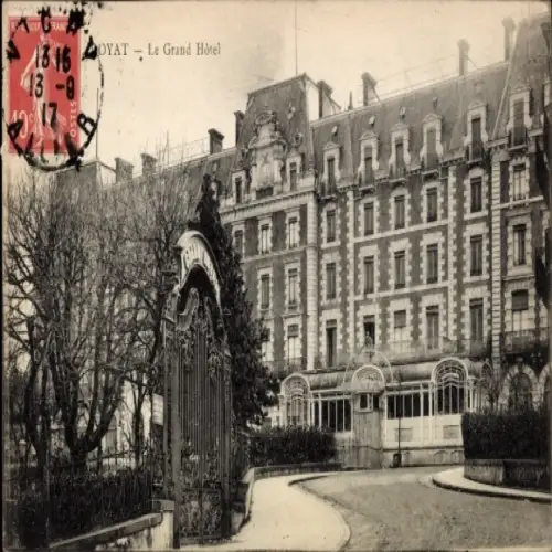 Ak Vichy Allier, Le Grand Hôtel, malerische Architektur, Park mit Baum, Einfahrt