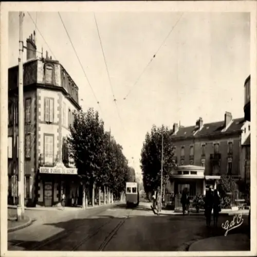 Ak Chamalières Haute Loire, Blick auf Straßenansicht, Tram, Gebäude