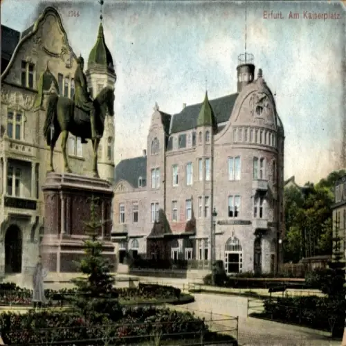 Ak Erfurt in Thüringen, Statue eines Pferdes, Bürgerhaus, r Platz, bunten Gärten