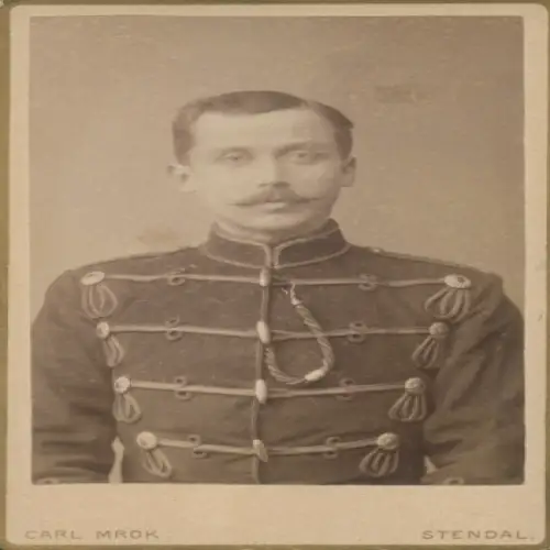 CdV Foto Porträt Deutscher Soldat, Husar, Kaiserreich, Fotograf Carl Mrok, Stendal