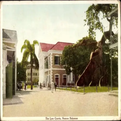 Ak Nassau Bahamas, Das Gerichtsgebäude, Bäume, Menschen, sonnige Atmosphäre