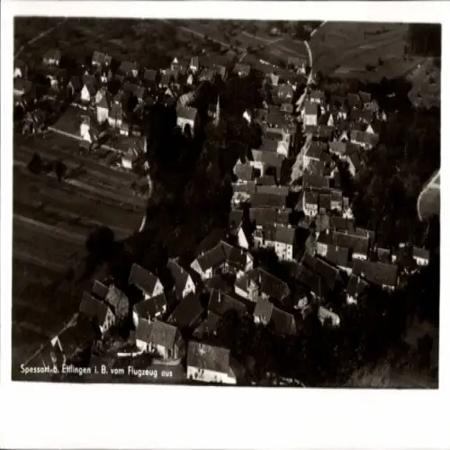 Ak Ettlingen in Baden, Luftaufnahme, Spessart b.  Häuseransicht, Flugzeugperspektive
