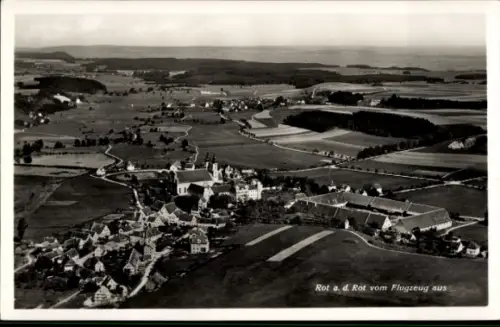 Ak Ellwangen Rot an der Rot Württemberg, Luftaufnahme von  ländliche Landschaft, Kirche sichtbar