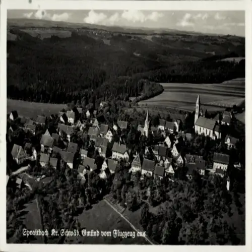 Ak Spraitbach im Ostalbkreis, Luftaufnahme, Dorfansicht, Kirche, Häuser