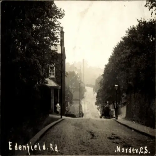 Foto Ak Edenfield Lancashire, Straße, Gebäude
