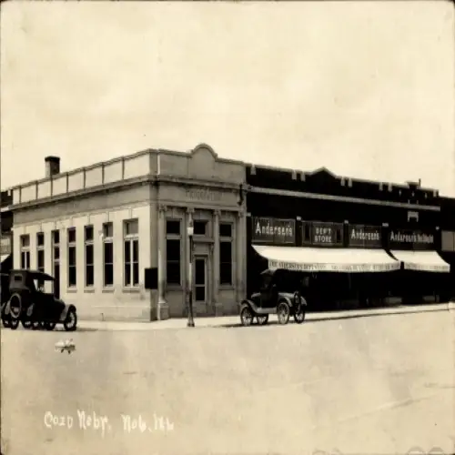 Foto Ak Nebraska USA, Gebäude, Straße, Geschäfte