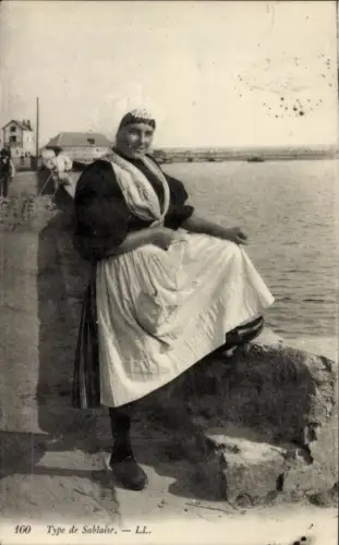 Ak Type de Sablaise, Frau in Tracht