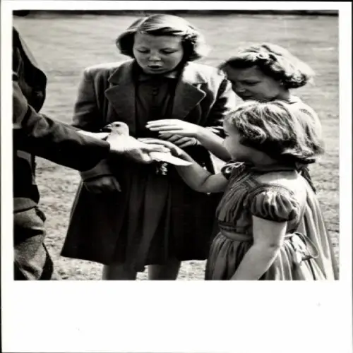 Ak Drei Prinzessinnen der Niederlande, Beatrix, Irene, Margriet 1950