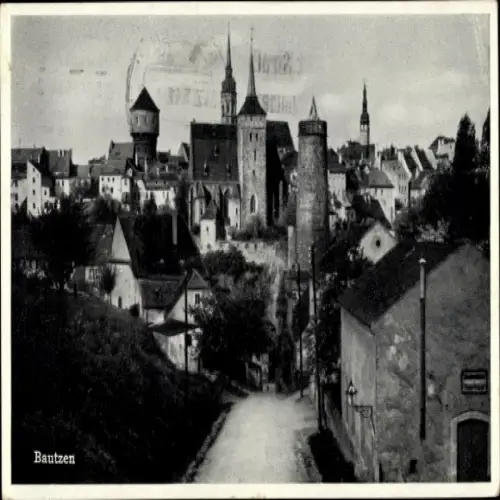 Ak Bautzen in der Oberlausitz, Stadtansicht von  alte Burgen und Kirchen,  Architektur
