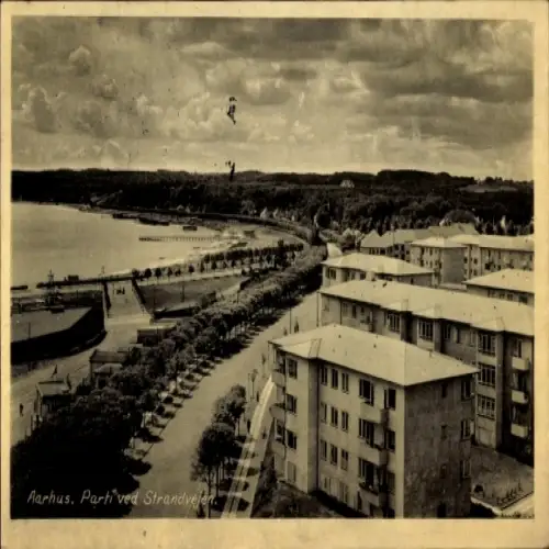 Ak Århus Aarhus Dänemark,  Strandpromenade, Küstenlandschaft, Gebäude