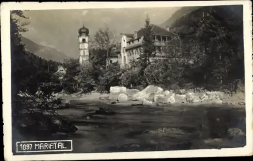 Ak Mariatal Kramsach in Tirol, Teilansicht, Ufer, Turm
