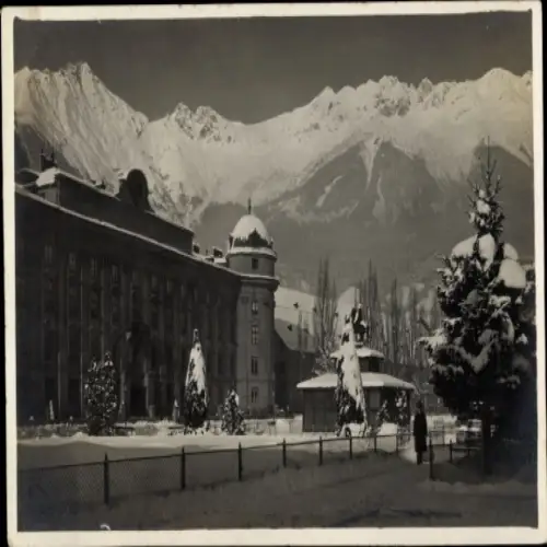 Foto Ak  Innsbruck Tirol, Rennweg, Winter