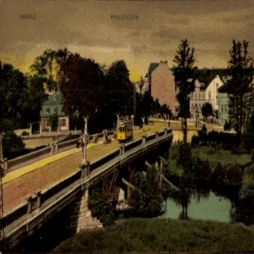 Ak Hanau am Main, Kinzigbrücke, Stadtansicht, Brücke, Häuser, Menschen, Tram