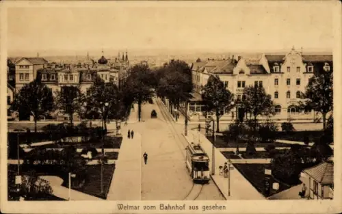 Ak Weimar in Thüringen, Straßenpartie vom Bahnhof aus gesehen, Straßenbahn