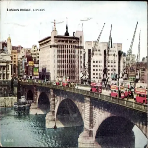 Ak London City England, London Bridge, Doppeldeckerbusse