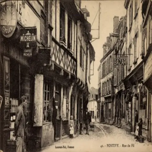CPA Pontivy Morbihan, Rue du Fil