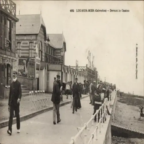 Ak Luc sur Mer Calvados, Devant le Casino