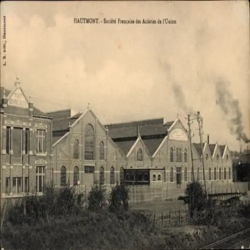 Ak Hautmont Nord,  Société Française des Aciéries de l'Union, Fabrikgebäude, Schornsteine