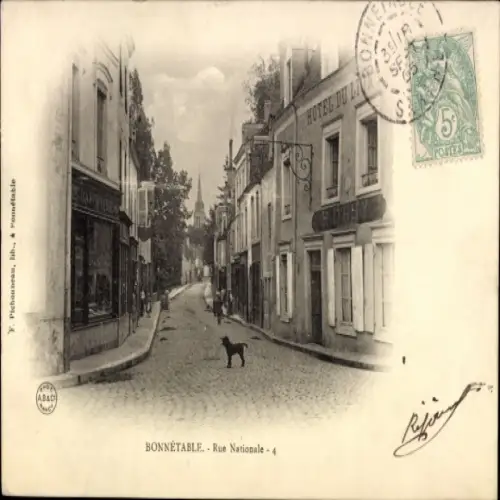 Ak Bonnétable Sarthe, Straße mit Kopfsteinpflaster, Hund, Geschäfte, Hotel, Poststempel