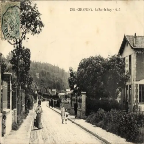 Ak Champigny sur Marne Val de Marne, Straße, Bäume, Menschen,  Darstellung