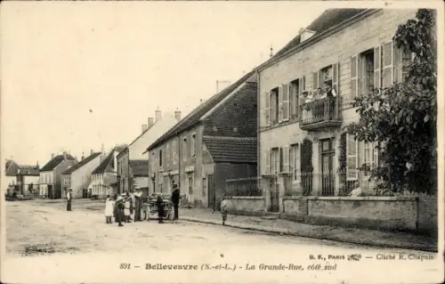 Ak Bellevesvre Saône et Loire,  La Grande-Rue, Straßenansicht, Menschen,  