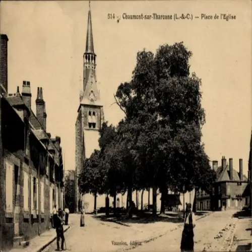 Ak Chaumont sur Tharonne Loir et Cher, Place de l'Eglise