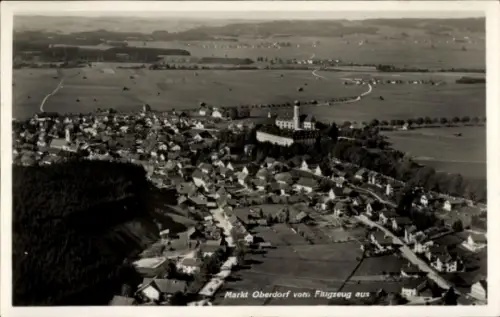 Ak Marktoberdorf Schwaben, Fliegeraufnahme von Ort und Umgebung