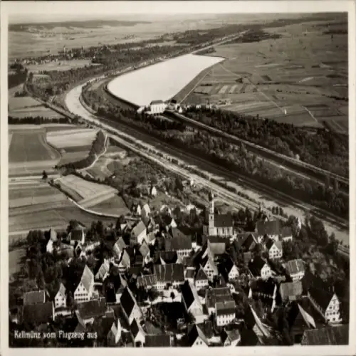 Ak Kellmünz an der Iller Schwaben, Luftaufnahme von  Flusslandschaft und Gebäude