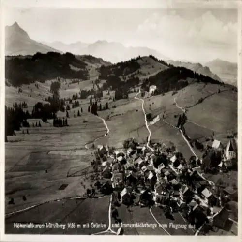 Ak Mittelberg im Allgäu, Fliegeraufnahme, Grünten, Immenstädterberge