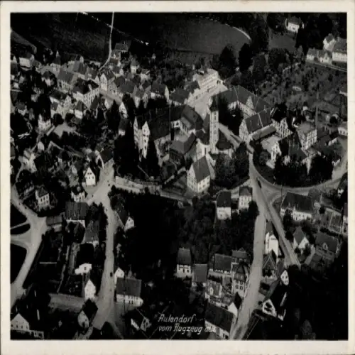 Ak Aulendorf in Württemberg, Luftaufnahme von  Häuser, Straßen, Kirche, 1943