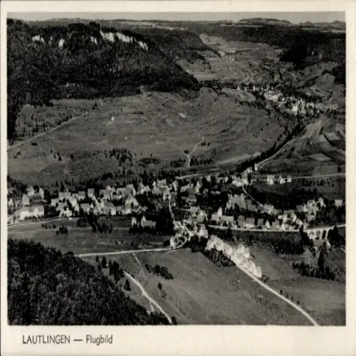 Ak Lautlingen Albstadt in Baden Württemberg, Flugbild von  Landschaft, Häuser, Berge