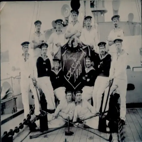 Foto Deutsche Seeleute in Uniform, SMS Jaguar, II. Wache, China Dezember 1904