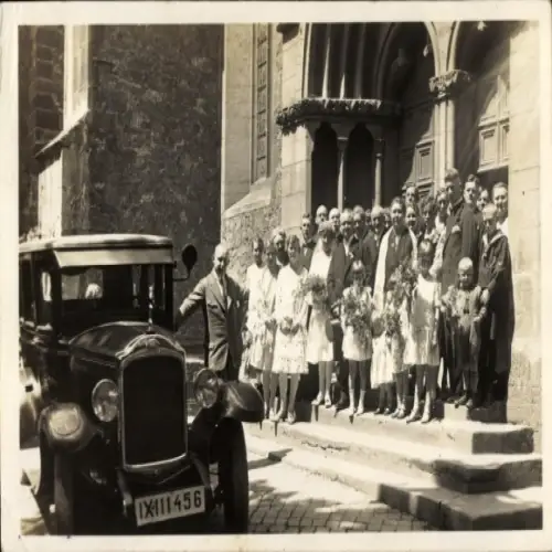 Foto Ak Hochzeitsgesellschaft 13. Juni 1928, Karl Tiele?, Anna geb. Hartmann, Automobil