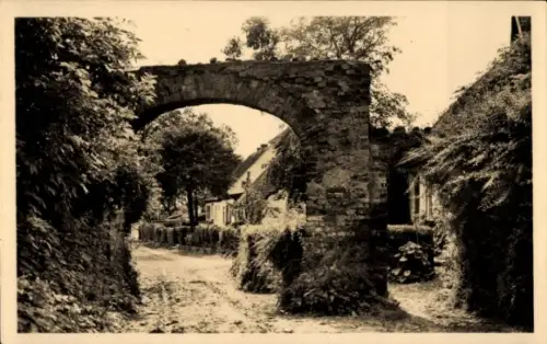 Ak Kloster Insel Hiddensee in der Ostsee, Torbogen