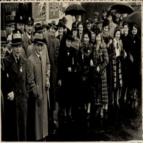 Foto Ak Elberfeld Wuppertal, Frauen und Männer, Gruppenfoto