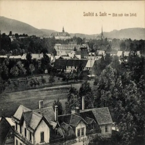 Ak Saalfeld an der Saale Thüringen, Gesamtansicht, Schloss
