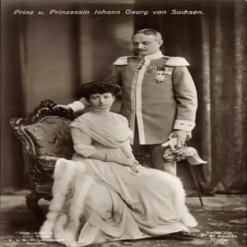 Ak Johann Georg von Sachsen mit Frau Maria Immaculata, Portrait, Uniform, Orden