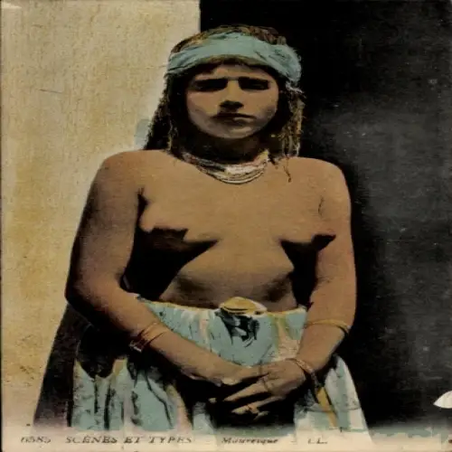 Ak Maghreb, Barbusige Frau, Schmuck, Tracht