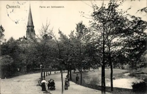 Ak Chemnitz in Sachsen, Schlosspark, Kirche, Spaziergänger, Wasserlauf