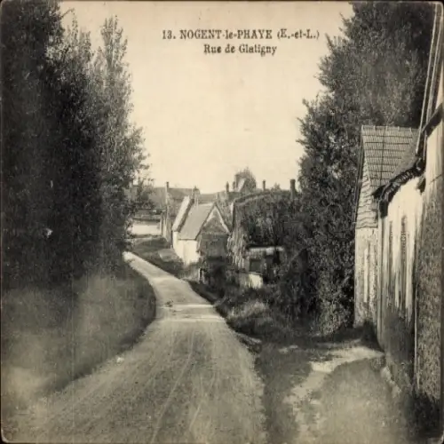 Ak Nogent le Phaye Eure et Loir, Rue de Glatigny
