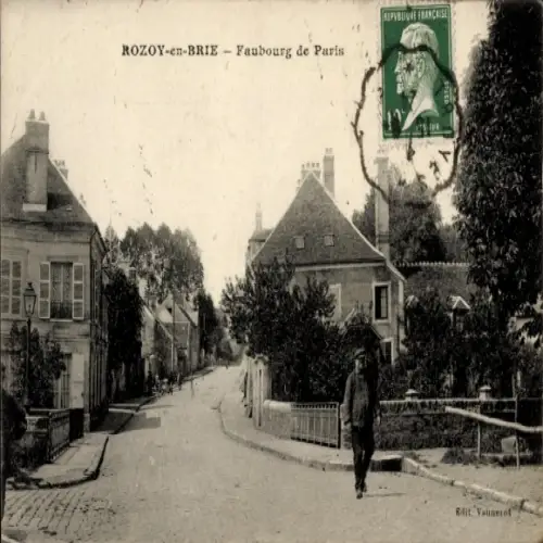 CPA Rozay en Brie Seine et Marne, Faubourg de Paris