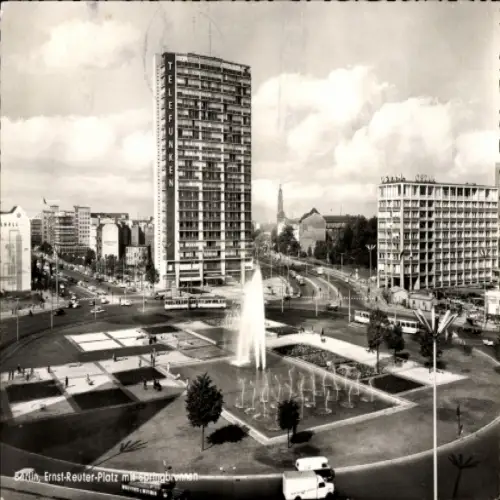 Ak Berlin Charlottenburg, Bahnhof Zoo, Ernst-Reuter-Platz, Telefunken Gebäude, Wasserfontäne, Sta