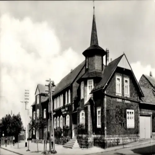 Ak Geschwenda Thüringen, Gasthaus Thüringer Wald, Thüringer Wald,  Architektur, schwarz-weiß Foto