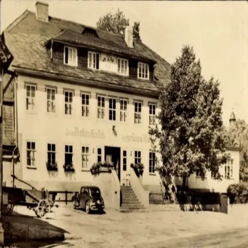 Ak Hoheneiche Saalfelder Höhe Saalfeld an der Saale, Gebäude mit Fenster, Parkplätzen, Auto, Faßa