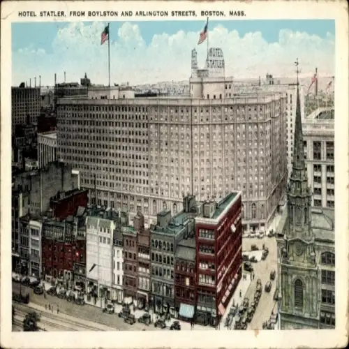 Ak Boston Massachusetts USA, Hotel Statler, Park Square, Arlington Church, s Gebäude