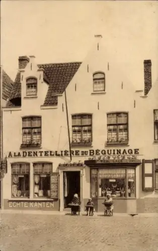 Ak Bruges Brügge Flandern Westflandern, Ladenfront, Echte Kanten, Real Laces, Bruges, zwei Person