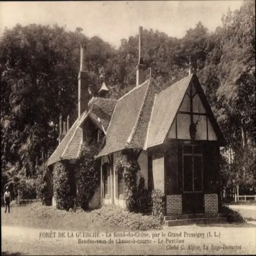 Ak Le Grand Pressigny Lerne Indre-et-Loire, Foret de la Guerche, le Rond-du-Chene, Pavillon