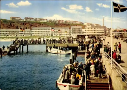 Ak Nordseeinsel Helgoland, Ausbootung an der Landungsbrücke